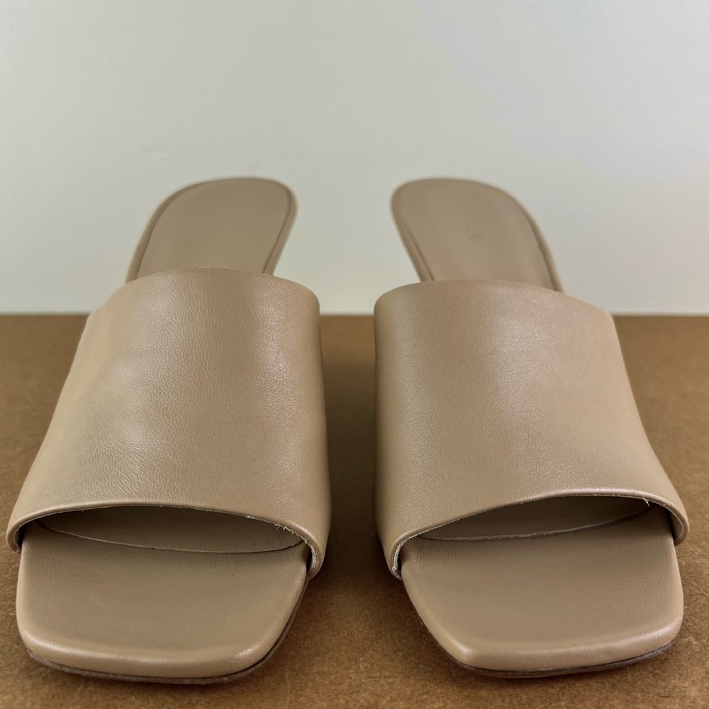NEW VINCE BEIGE LEATHER WEDGE SANDALS - Picture 10 of 12